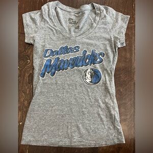 Women’s small 5th & Ocean Dallas Mavericks shirt